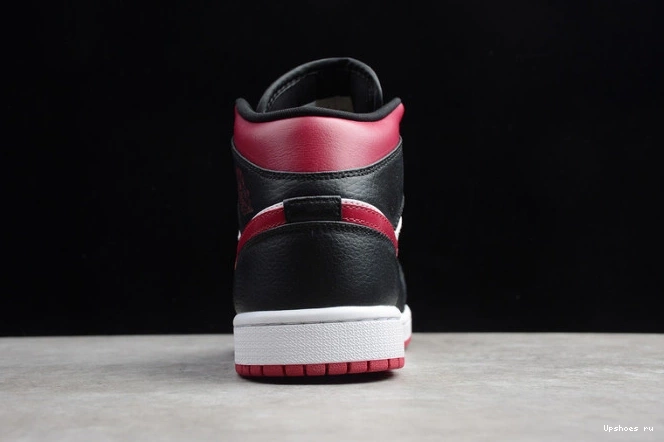 Mid 554724-066 Toe Jordan Bred  1 Air 0521